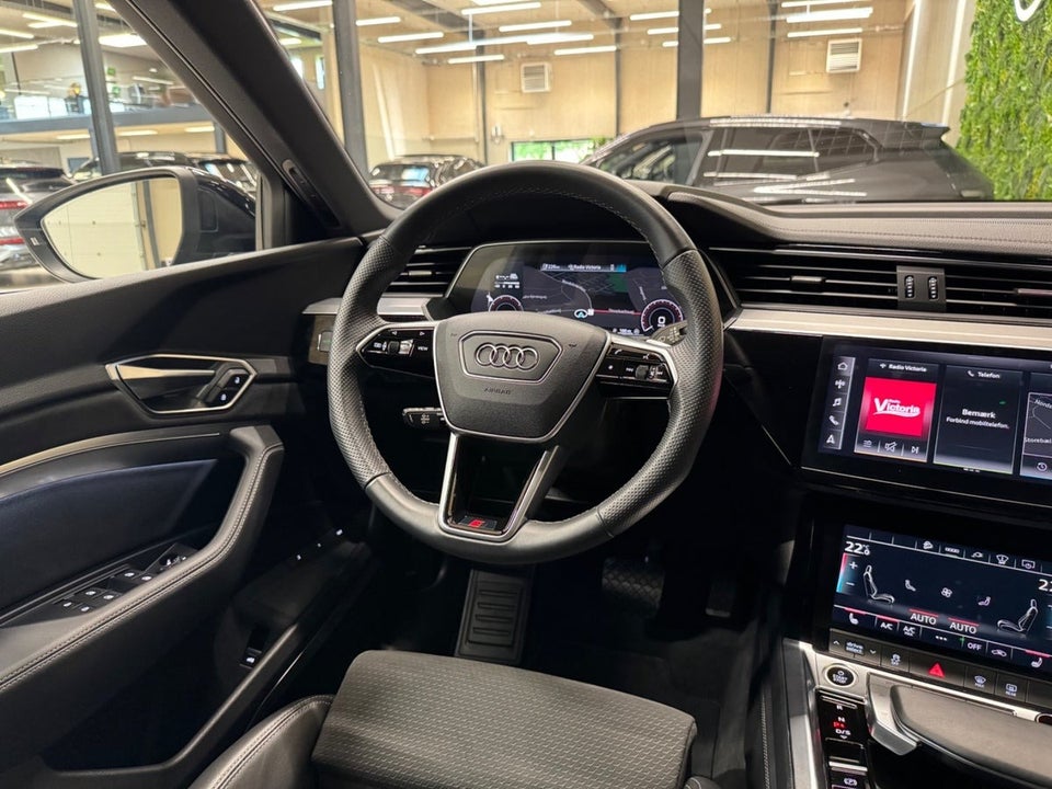 Audi e-tron 55 S-line Sportback quattro 5d