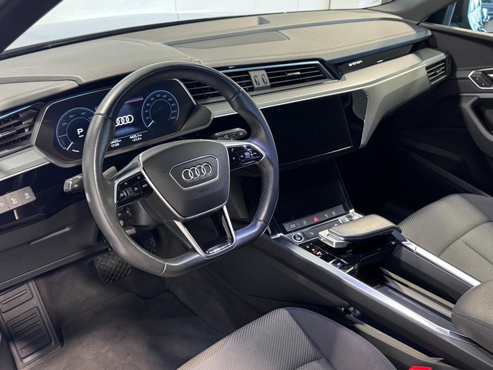 Audi e-tron 50 quattro 5d