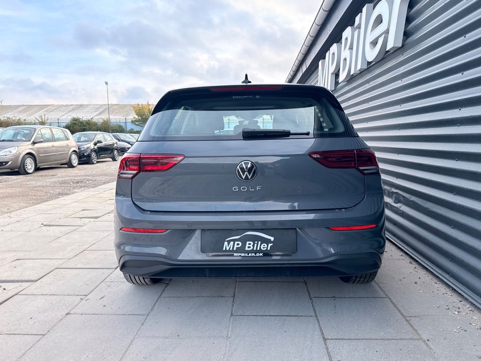VW Golf VIII 1,5 TSi 130 1st Edition 5d