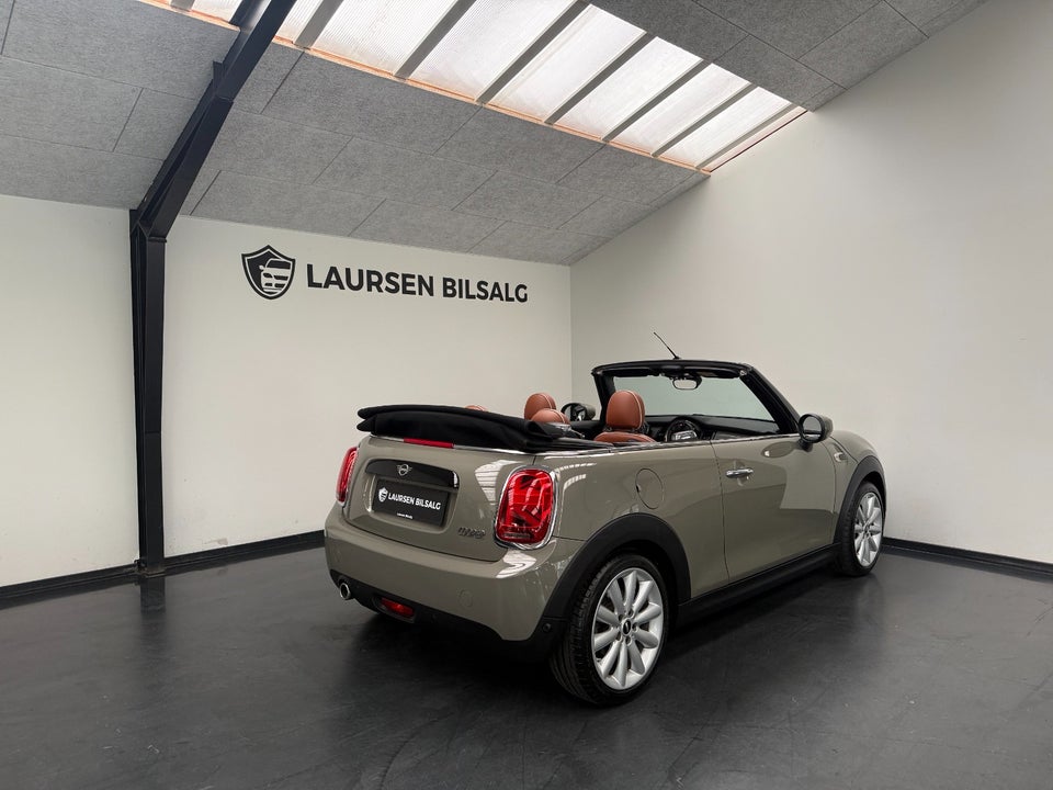 MINI Cooper 1,5 Essential Cabriolet 2d
