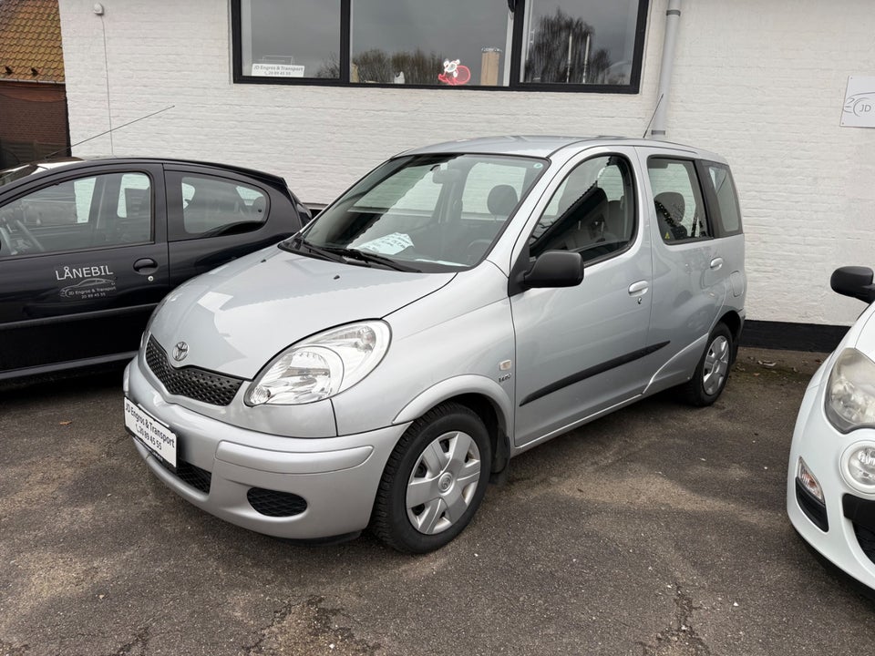 Toyota Yaris Verso 1,3 Terra aut. komfort 5d