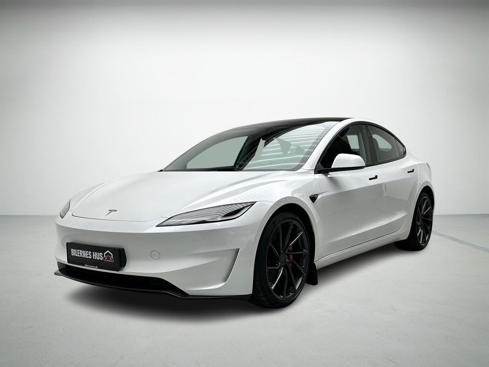 Tesla Model 3 Performance AWD 4d