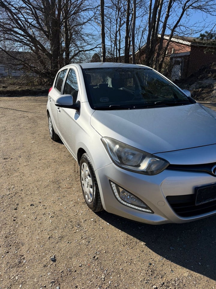 Hyundai i20 1,25 Comfort 5d
