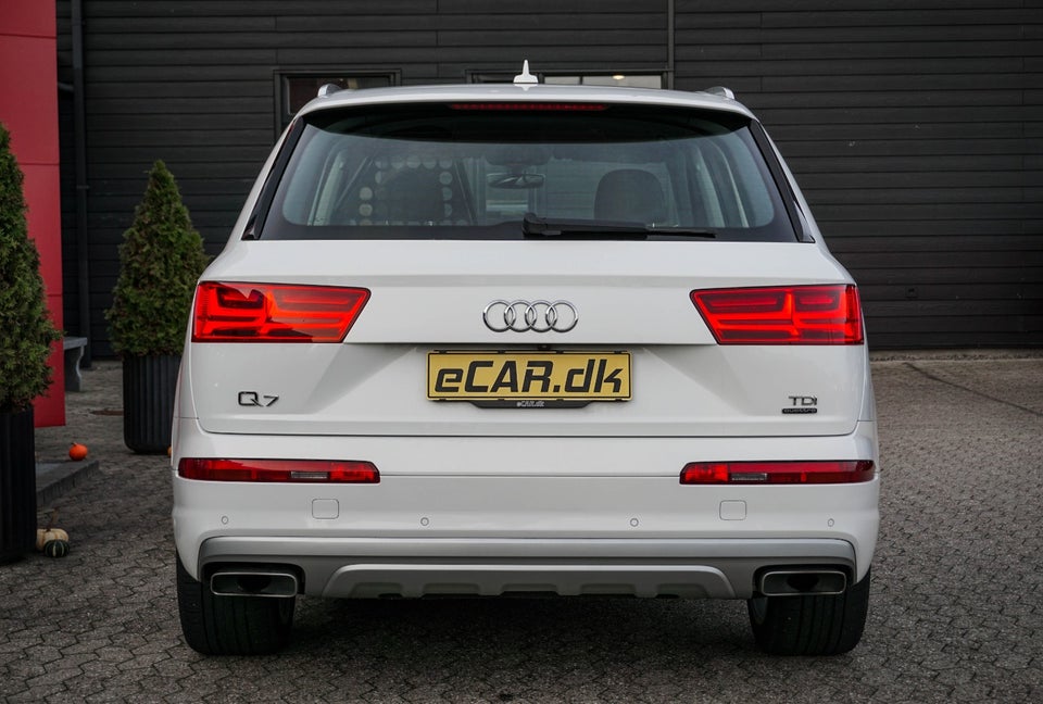 Audi Q7 3,0 TDi 272 quattro Tiptr. Van 5d