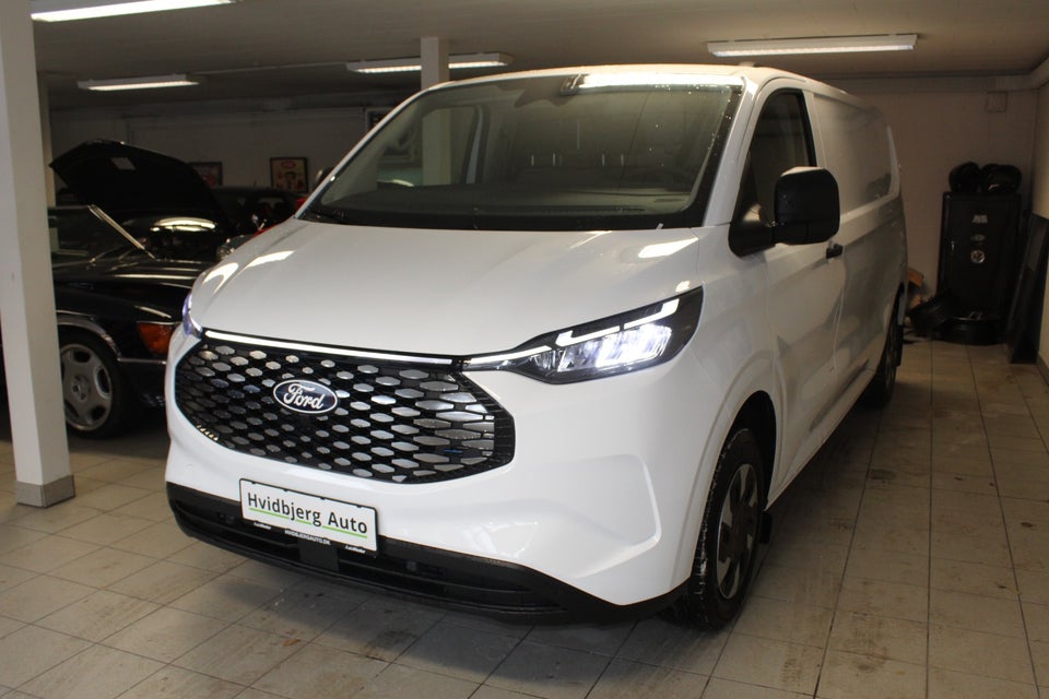 Ford E-Transit Custom 320L 64 Limited