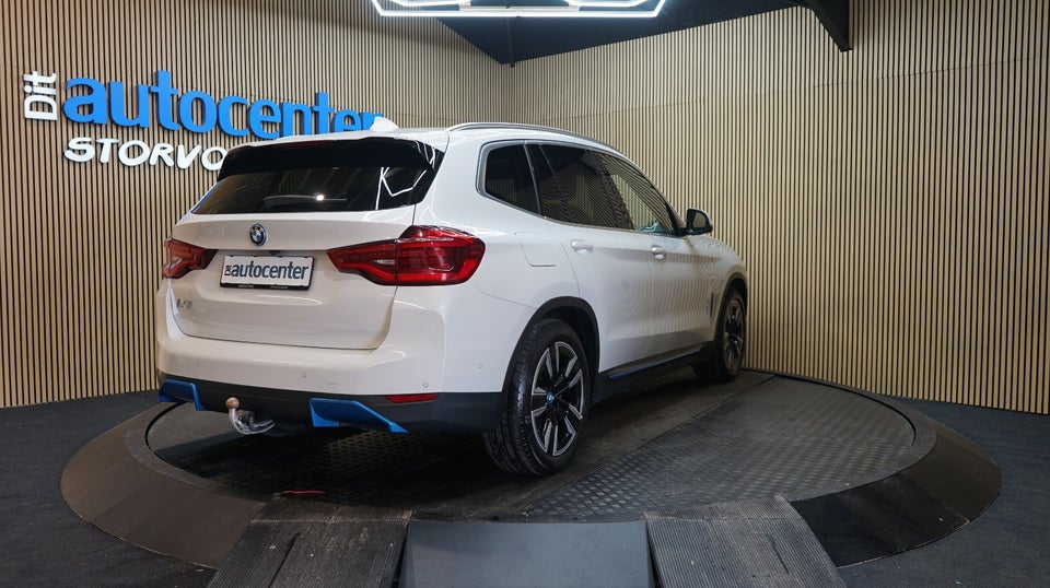 BMW iX3 Charged 5d