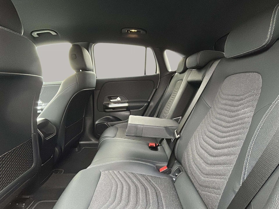 Mercedes EQA250 Progressive 5d