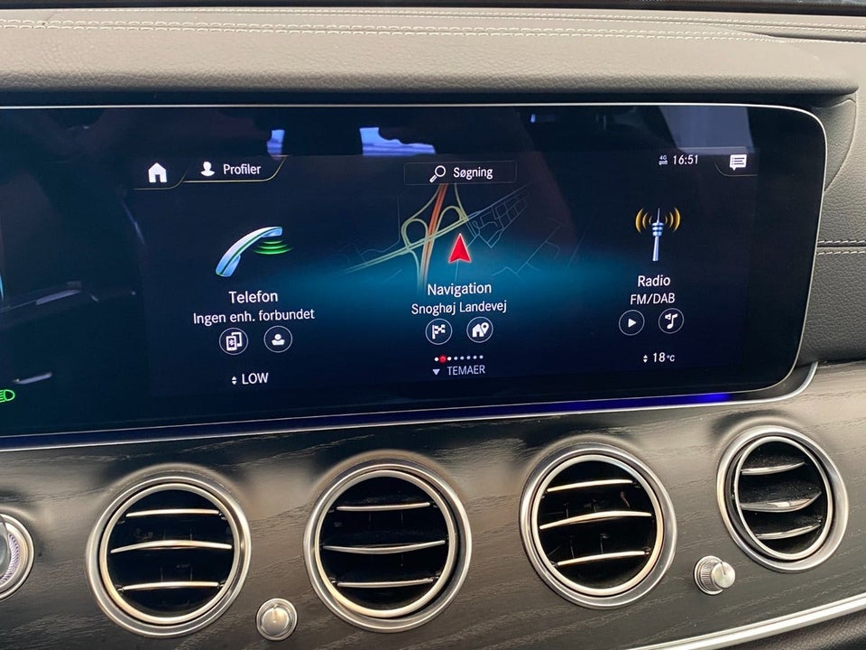 Mercedes E300 de 2,0 AMG Line stc. aut. 4Matic 5d