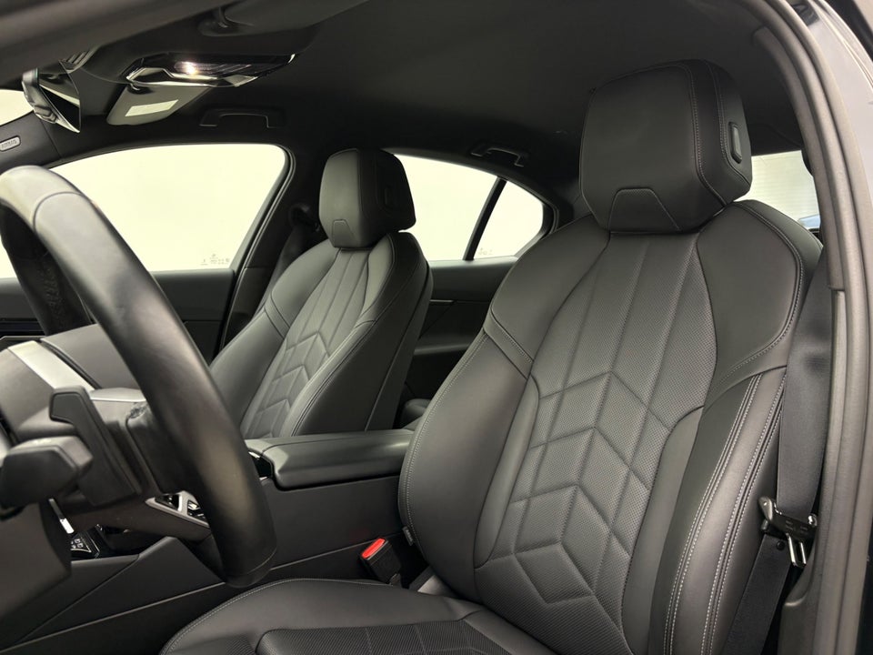 BMW i5 eDrive40 M-Sport 4d