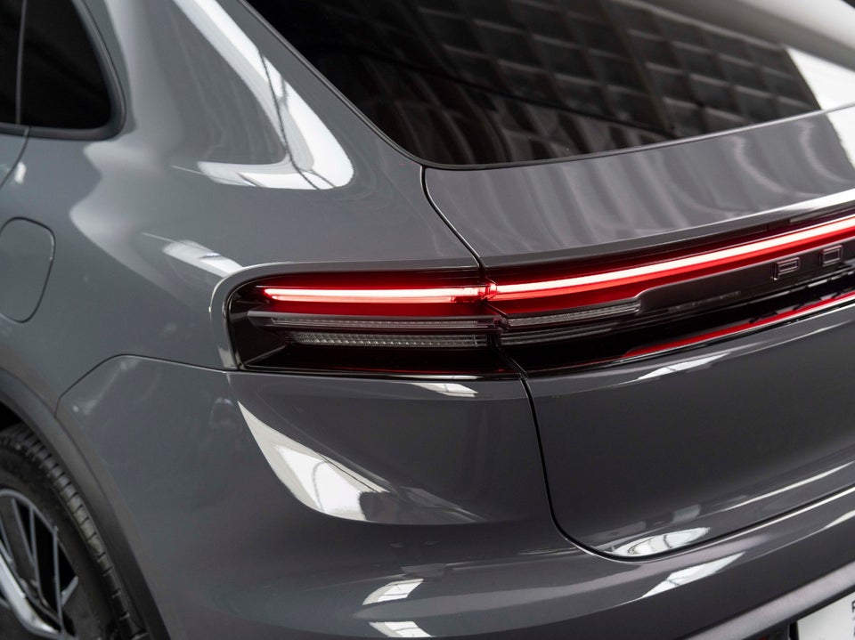 Porsche Macan 5d