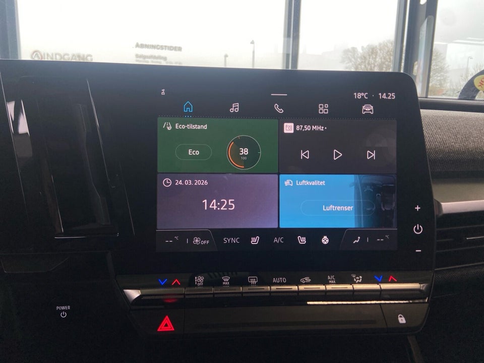 Renault Megane E-Tech 40 Equilibre 5d