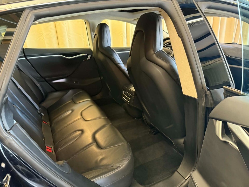 Tesla Model S 85 5d