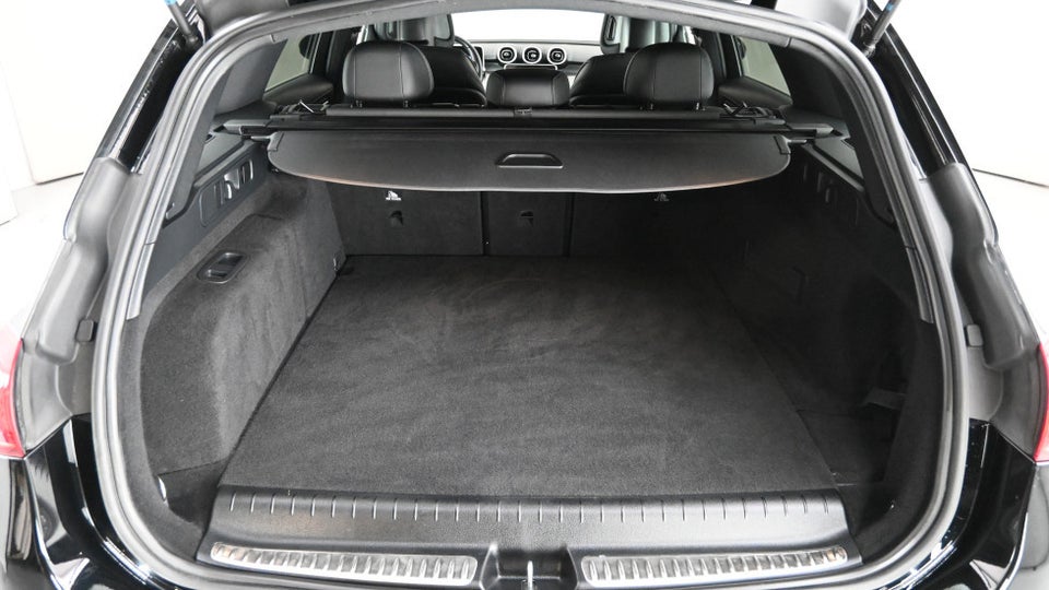 Mercedes C300 e 2,0 AMG Line stc. aut. 5d