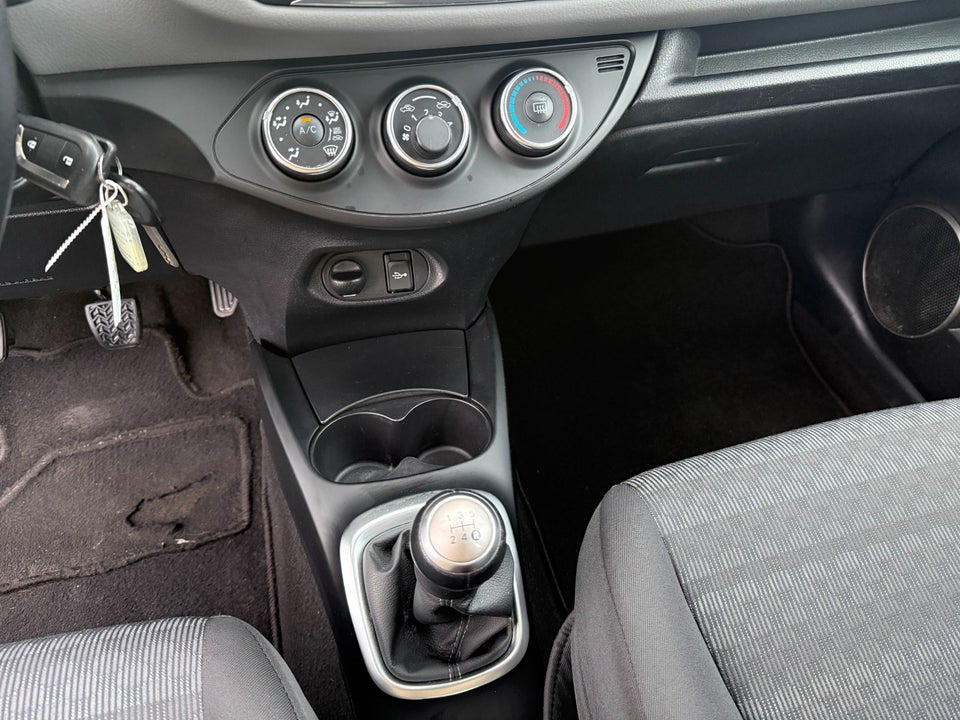 Toyota Yaris 1,0 VVT-i T2 Komfort 5d