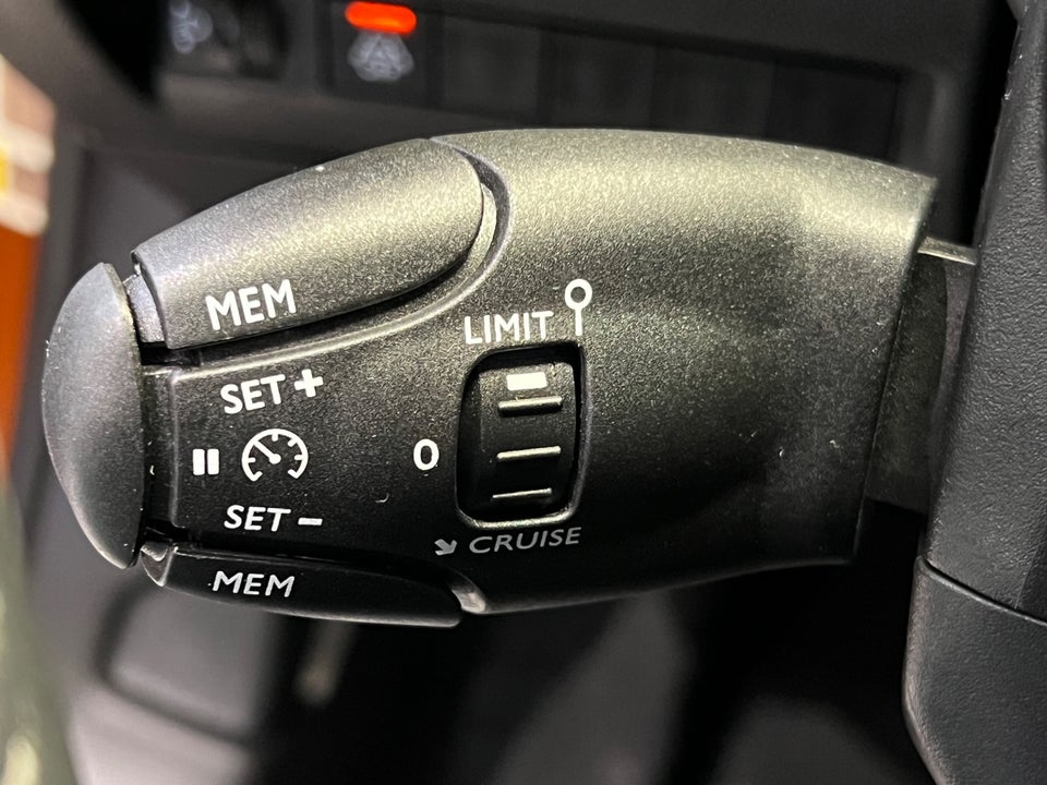 Peugeot e-2008 50 Active 5d