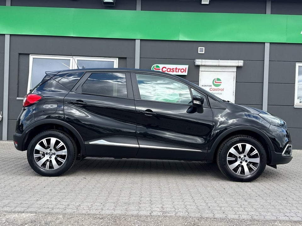 Renault Captur 0,9 TCe 90 Expression 5d