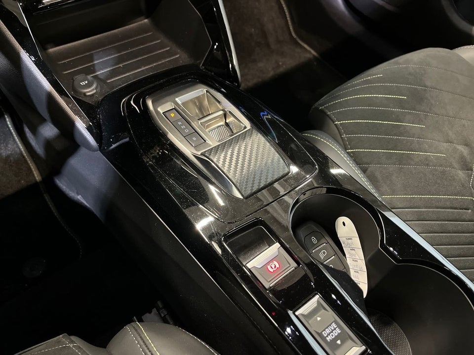 Peugeot e-2008 54 GT Sky 5d