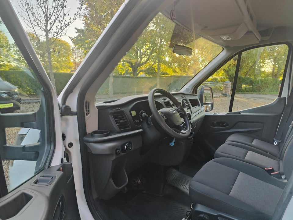 Ford Transit 350 L3 Chassis 2,0 TDCi 130 Db.Kab Ambiente RWD