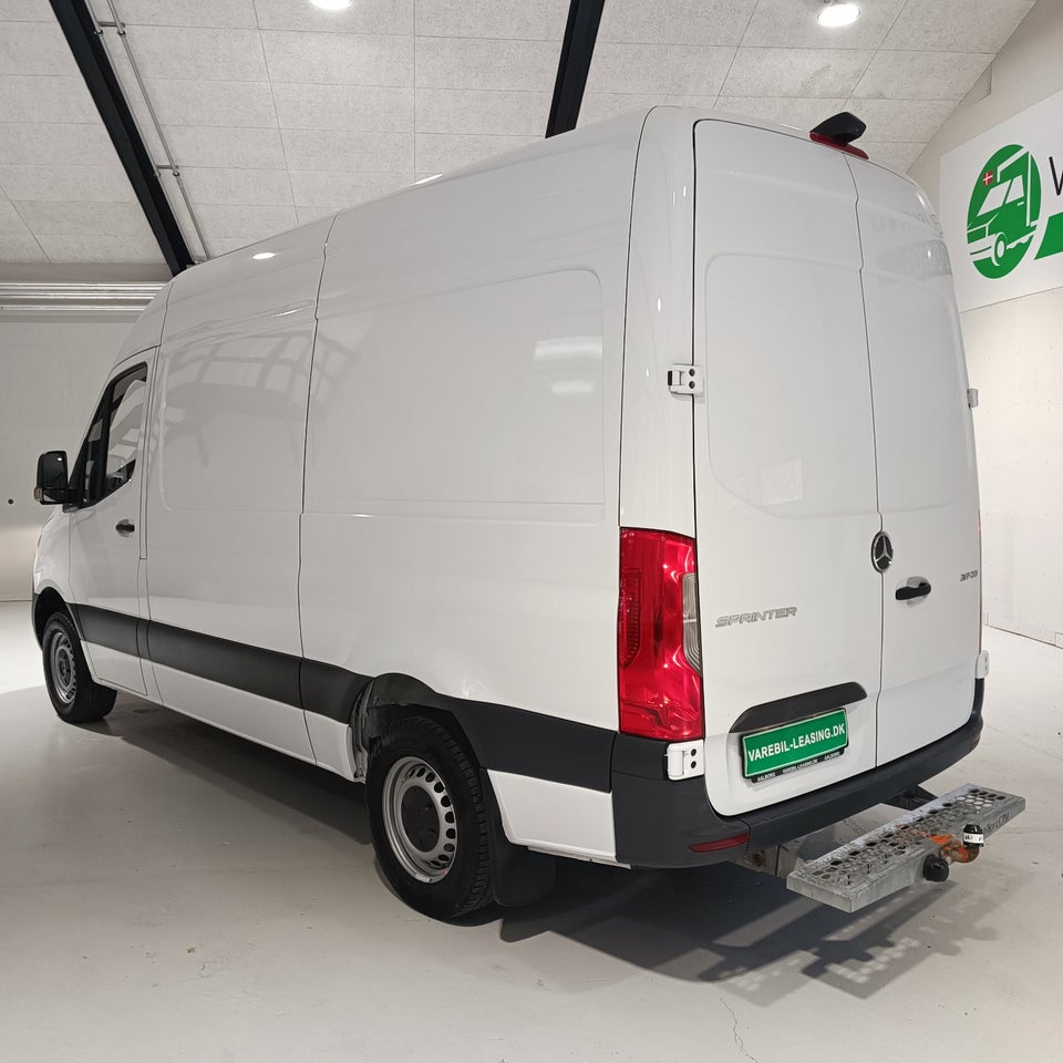 Mercedes Sprinter 317 2,0 CDi A2 Kassevogn aut. RWD