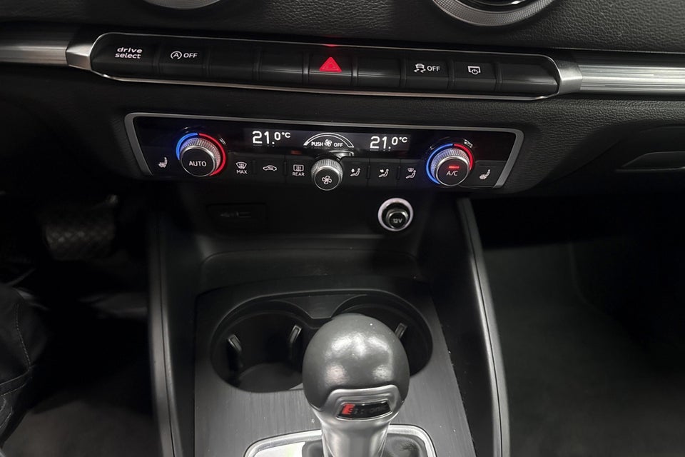Audi A3 35 TFSi Limited plus Sportback S-tr. 5d
