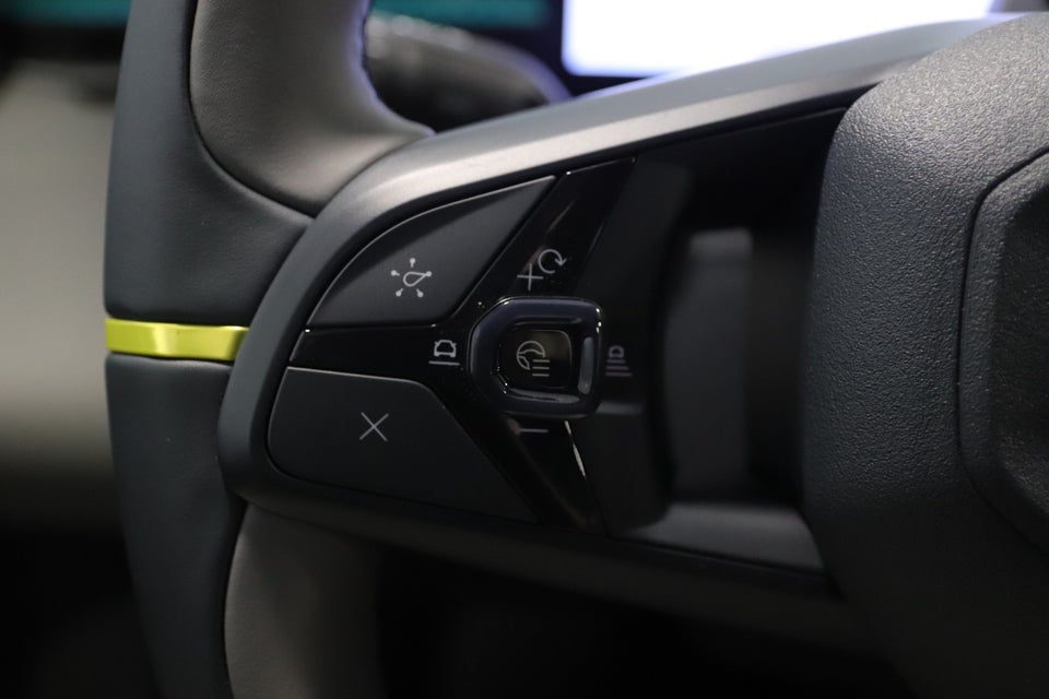 Volvo EX30 Extended Range Ultra 5d