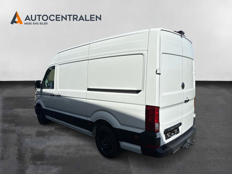 VW Crafter 35 2,0 TDi 177 Kassevogn L3H3 aut.