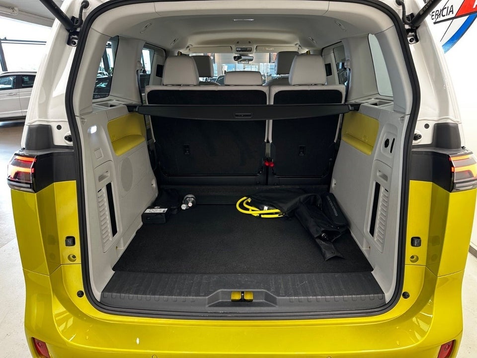 VW ID.Buzz 77 Pro SWB 5d