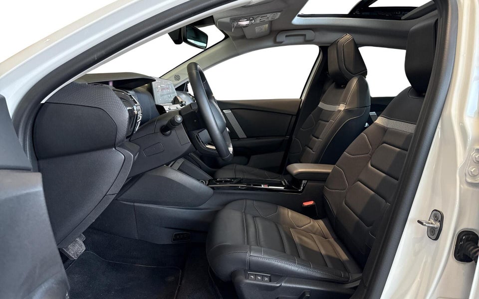 Citroën ë-C4 X 50 Shine 4d