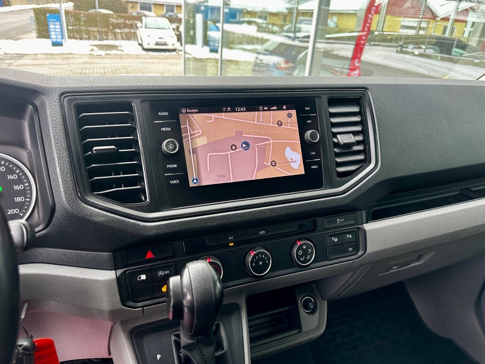 VW Crafter 35 2,0 TDi 177 Kassevogn L3H3 aut.