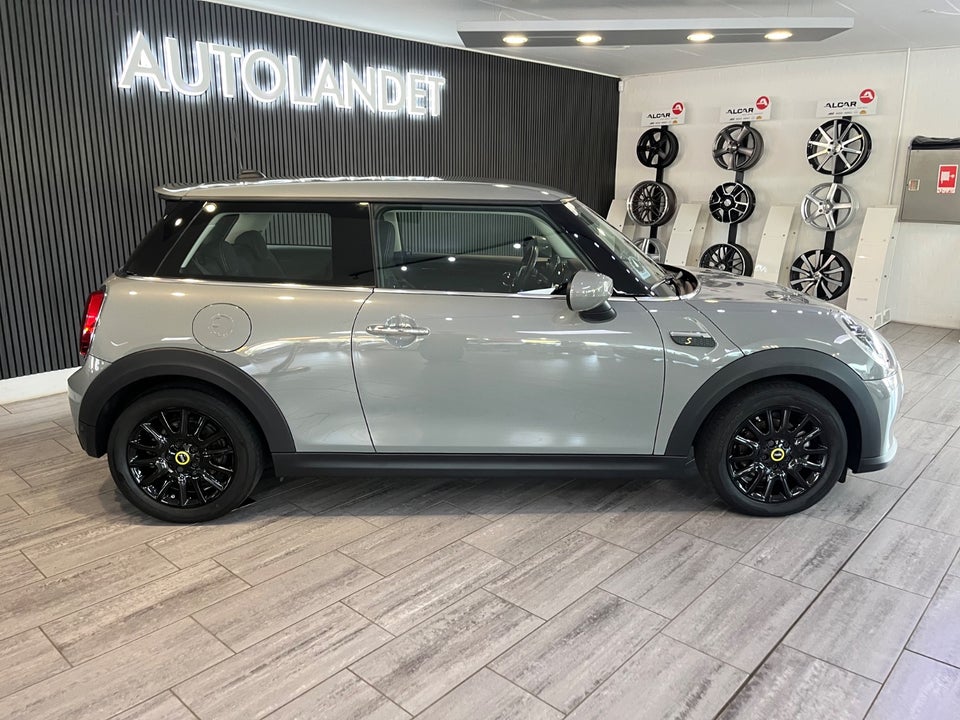 MINI Cooper SE Classic Trim 3d