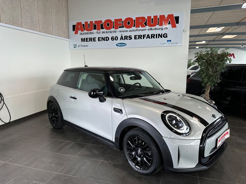 MINI Cooper 1,5 Maximise aut. 3d