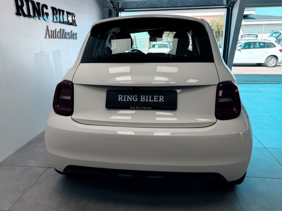 Fiat 500e 42 Icon 3d