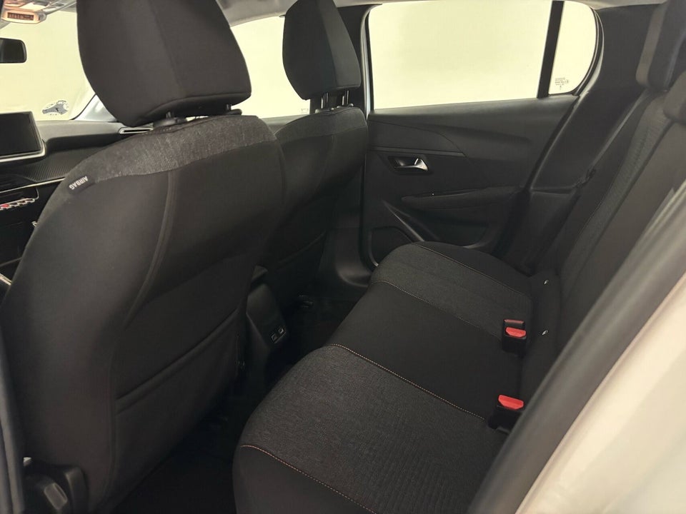 Peugeot e-208 50 Style 5d