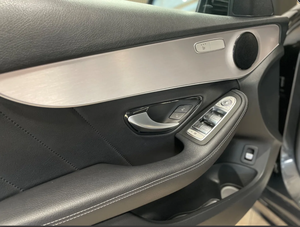 Mercedes C300 de 2,0 Advantage AMG stc. aut. 5d