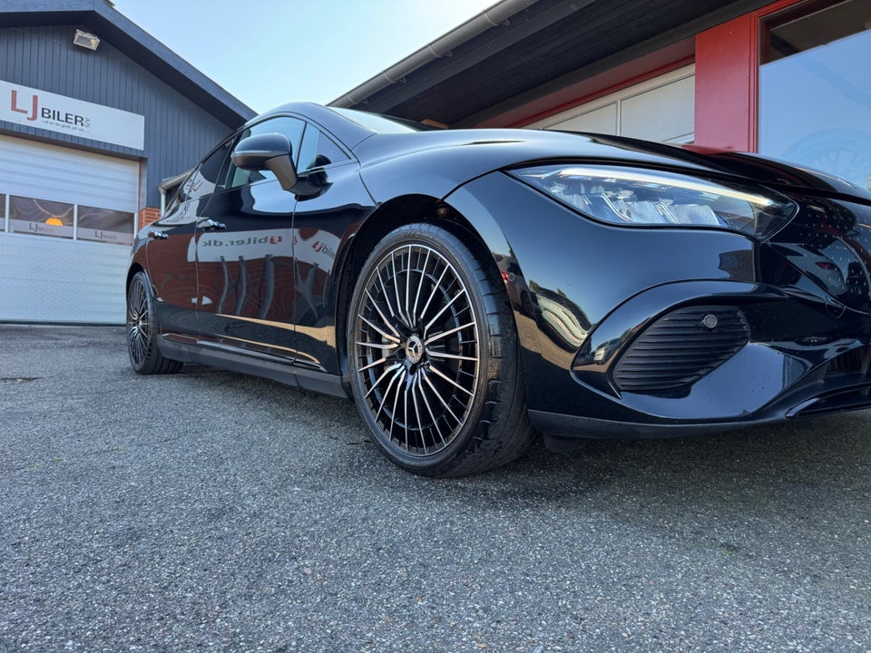 Mercedes EQE300 Avantgarde 4d