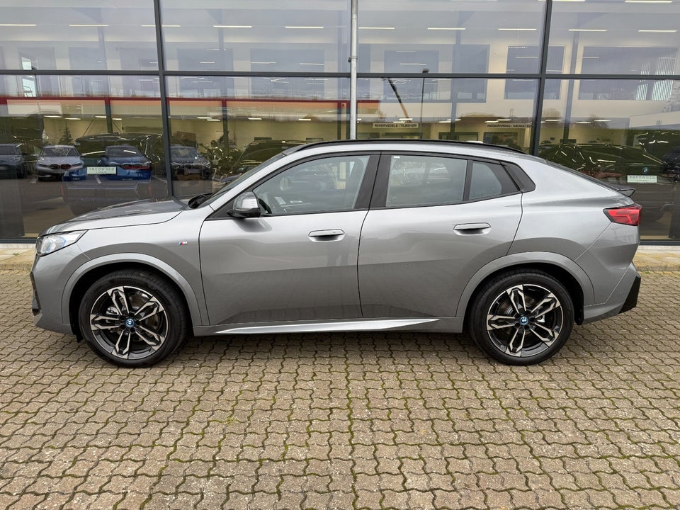 BMW iX2 xDrive30 Fully Charged 5d