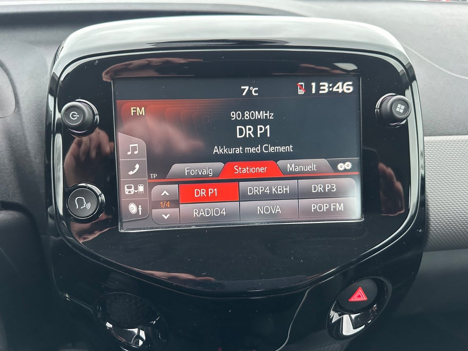 Peugeot 108 1,0 e-VTi 72 Selection Tech 5d