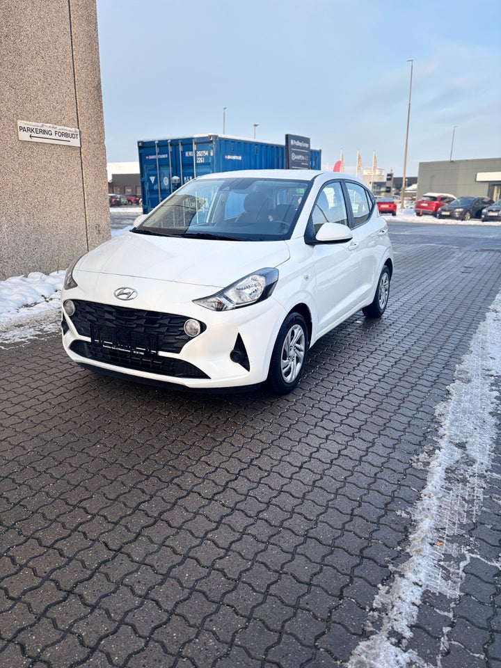 Hyundai i10 1,0 MPi Essential AMT 5d