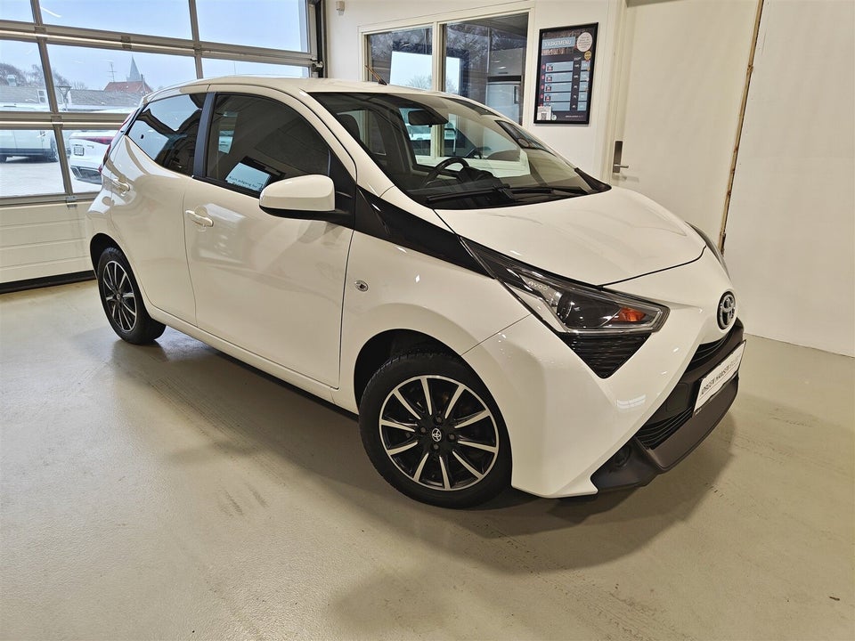 Toyota Aygo 1,0 VVT-i x-pression 5d