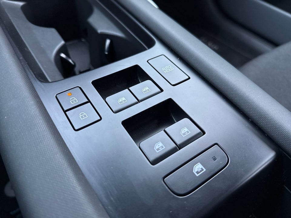 Hyundai Ioniq 6 77 Essential 4d