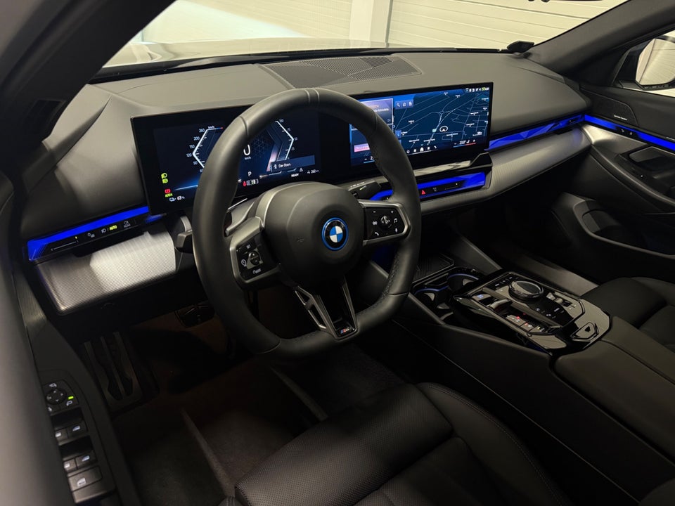 BMW i5 eDrive40 M-Sport 4d