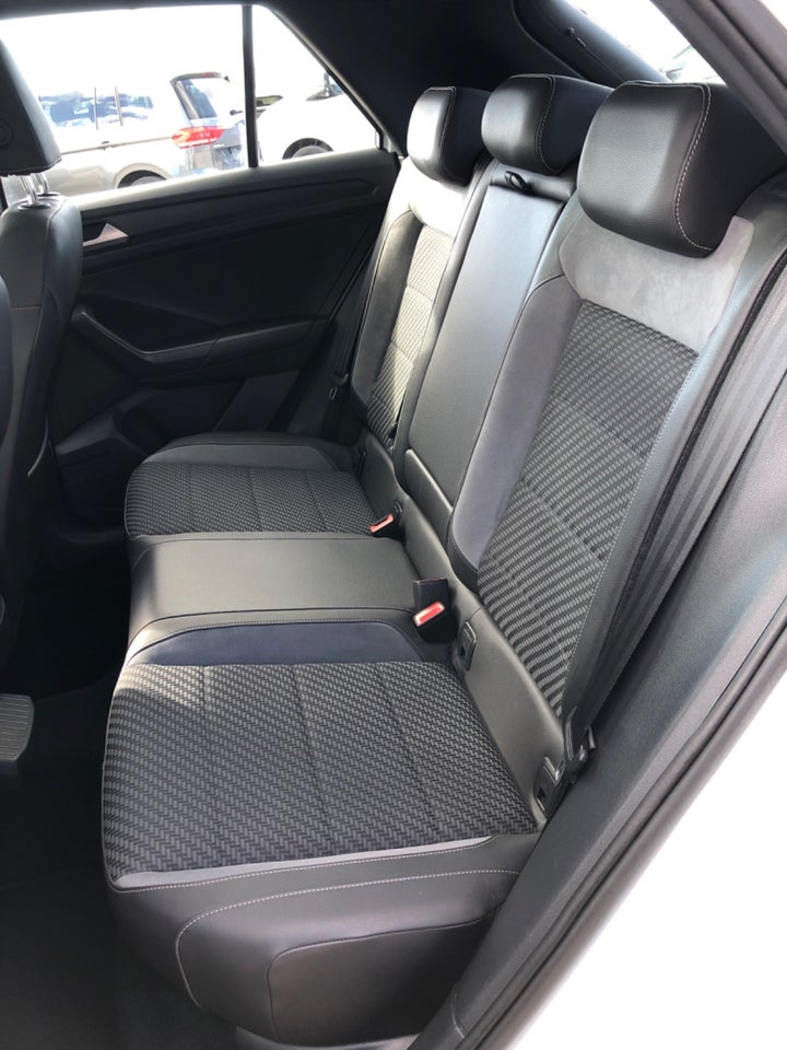 VW T-Roc 1,5 TSi 150 R-line DSG 5d