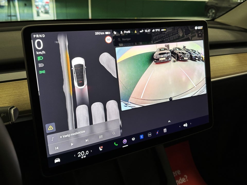 Tesla Model Y RWD 5d