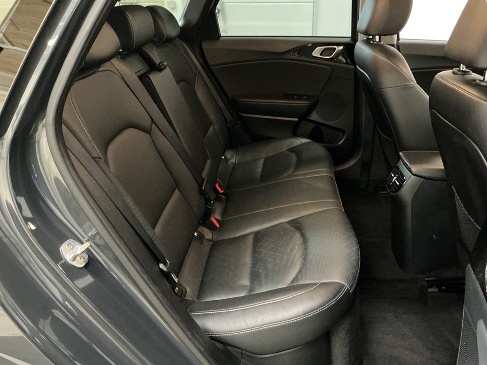 Kia Ceed 1,6 PHEV Upgrade SW DCT 5d