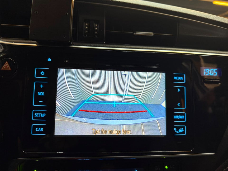Toyota Auris 1,2 T Selected MDS 5d