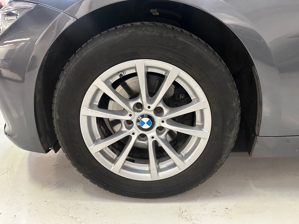 BMW 320d 2,0 Touring aut. 5d