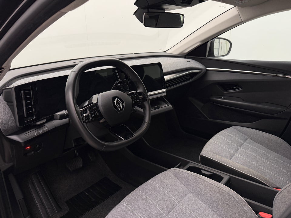 Renault Megane E-Tech 60 Equilibre 5d