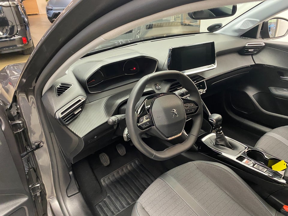 Peugeot 208 1,2 PureTech 100 Allure 5d