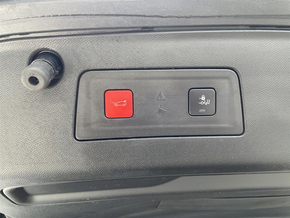Peugeot 508 1,6 Hybrid Allure Pack SW EAT8 5d