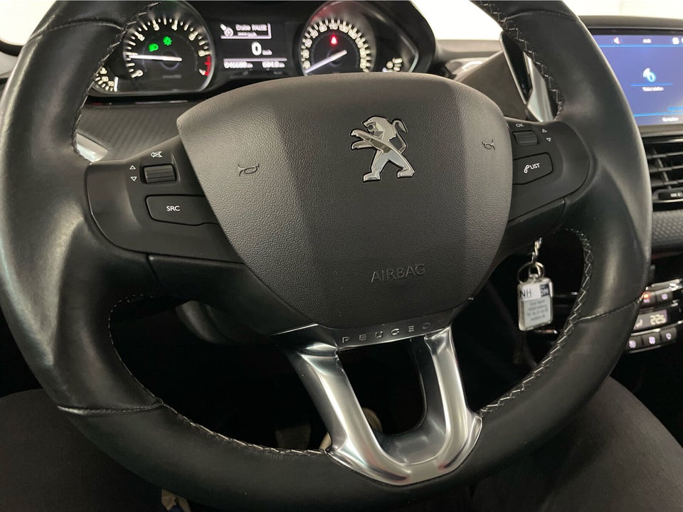 Peugeot 208 1,2 PureTech 82 Prestige 5d